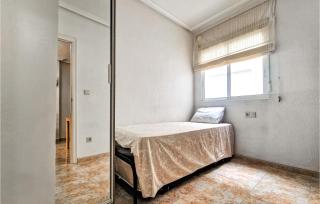 2 Bedroom Cozy Apartment In Torrevieja - Torrevieja - 2