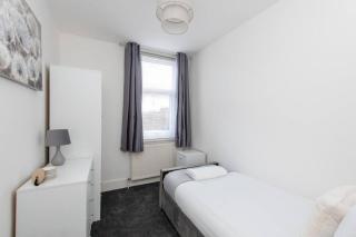 Brooklyn House- Two separate flats - 2