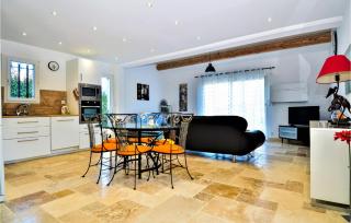 Nice Home In Comps With Wifi - Comps - 8