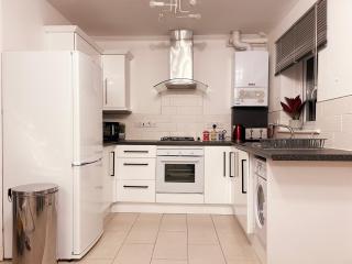 Elegant Serviced Apartment with Parking in Oxford - Oxford - 6