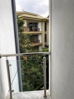 Stylish 1-Bedroom in Riverside - Nairobi - 2