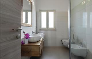 Amazing Home In Vodnjan With Sauna - Vodnjan - 9