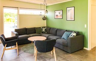 5 Bedroom Cozy Home In Glesborg - 8