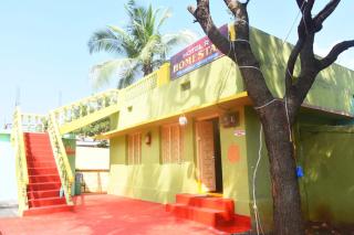 Hotel R homestay - Srīsailam - 0