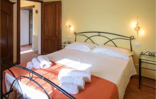 Awesome Apartment In Collazzone - 6