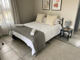 6 Elgin House - Mossel Bay - 1