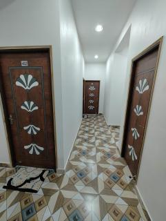 Omisha Guest House - Varanasi - 4