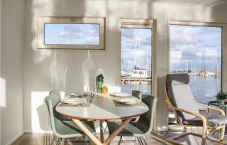 Cozy Ship In Aalsmeer With Wifi - 9