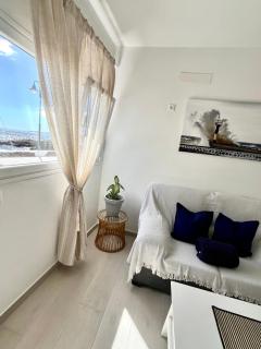 Casa Burgao 1 Ground Floor cozy escape opposite natural pools - Punta Mujeres - 5