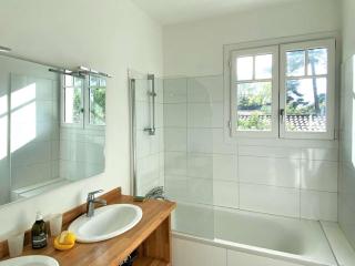 Villa spacieuse avec jardin pour 16 personnes - FR-1-736-31 - 5