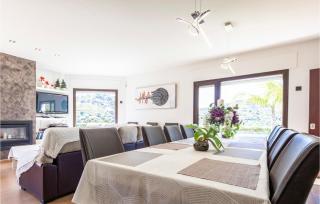 Beautiful Home In Malaga With Wifi - 8