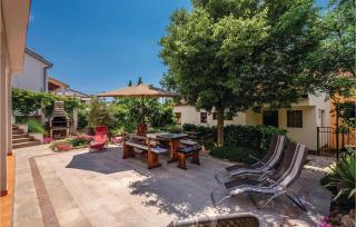 Beautiful Apartment In Jadranovo - Jadranovo - 3