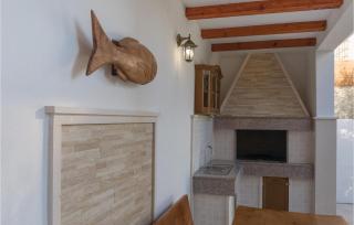 One-Bedroom Apartment In Komarna - 1