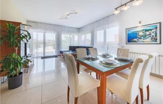Gorgeous Apartment In Banjole - Banjole - 4