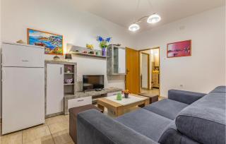Lovely Apartment In Pula With Wifi - Pula - 9