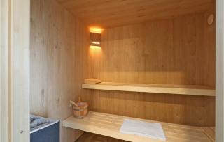 Beautiful Home In Lembruchdümmer See - 6