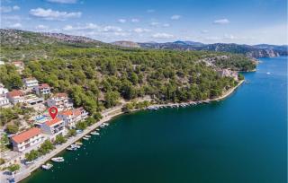Five-Bedroom Holiday Home In Zaton - Zaton - 0