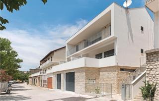 Five-Bedroom Holiday Home In Zaton - Zaton - 4