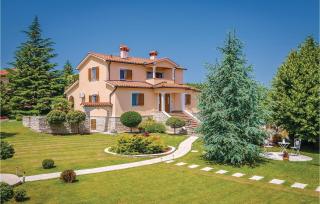 5 Bedroom Beautiful Home In Labin - Labin - 8