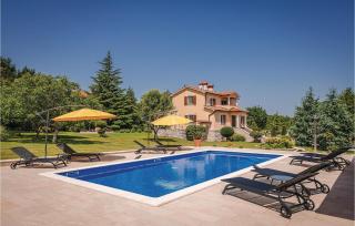 5 Bedroom Beautiful Home In Labin - Labin - 7