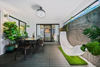Equitice Winter Moonlight Villa - 1