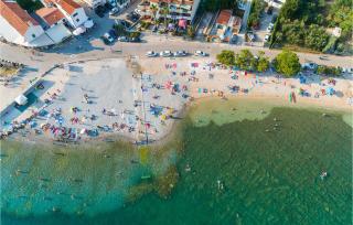1 Bedroom Awesome Apartment In Turanj - Turanj - 1