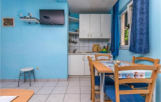 1 Bedroom Awesome Apartment In Turanj - Turanj - 8