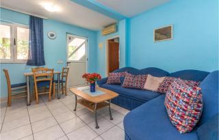 1 Bedroom Awesome Apartment In Turanj - Turanj - 4