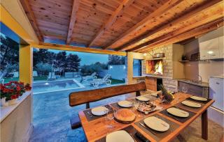 Holiday Home In Kastel Kambelovac - 6