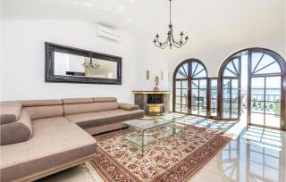8 Bedroom Beautiful Home In Matulji - Matulji - 7
