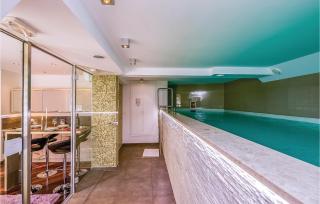 Beautiful Apartment In Crikvenica - Crikvenica - 9