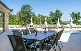 Amazing Home In Bartici With Wifi - 2