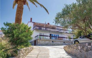 Lovely Apartment In Banjol With Wifi - Banjol - 5