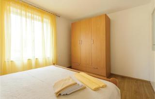 1 Bedroom Awesome Apartment In Pula - 2
