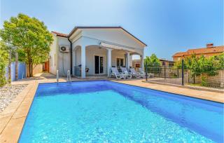Amazing Home In Pula With Wifi - 2