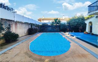 Beautiful Home In Agde - 1