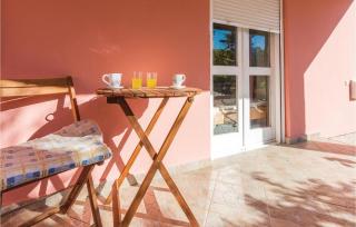Three-Bedroom Holiday Home In Sikovo - Sikovo - 7