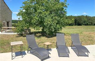 Awesome Home In Lussas Et Nontronneau - Lussas-et-Nontronneau - 9