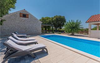 Two-Bedroom Holiday Home In Pakovo Selo - Pakovo Selo - 0