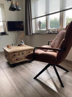 Bungalow op bedrijf met melkkoeien - De Cocksdorp - 8