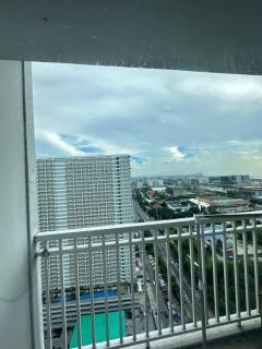 Lanz staycation breeze residences - Manila - 5