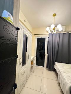 Lanz staycation breeze residences - Manila - 1