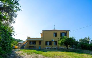 Lovely Home In Roseto Degli Abruzzi - Roseto degli Abruzzi - 2