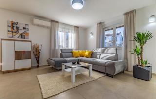 3 Bedroom Nice Home In Krsan - 8