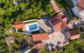 Amazing Home In Slivno - Grepe - 9
