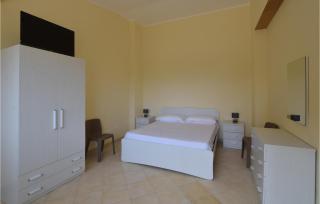 Amazing Home In Melito Porto Salvo - 2