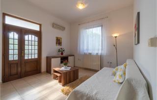 Awesome Apartment In Pula With Wifi - Pula - 4