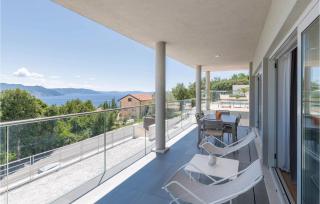 2 Bedroom Beautiful Apartment In Plomin - 6