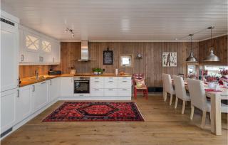 Gorgeous Home In Sjusjøen With Kitchen - 4