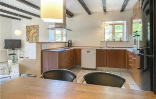 2 Bedroom Cozy Apartment In Gudhjem - 4